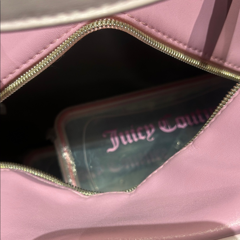 NEW Juicy Couture Pink and White Cooler Travel Bag - Picture 8 of 8